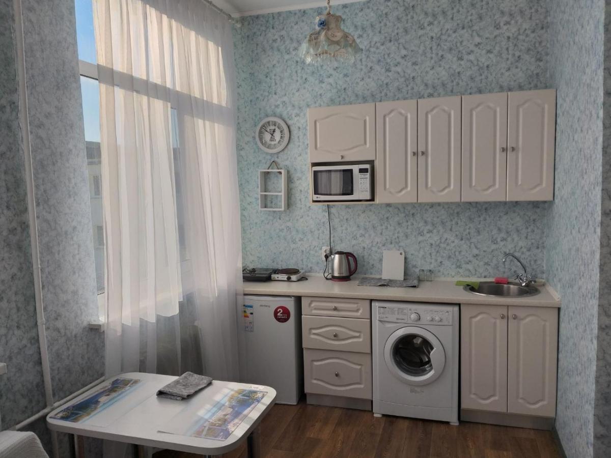 Center Sun Best Apartment Kharkiv Bagian luar foto