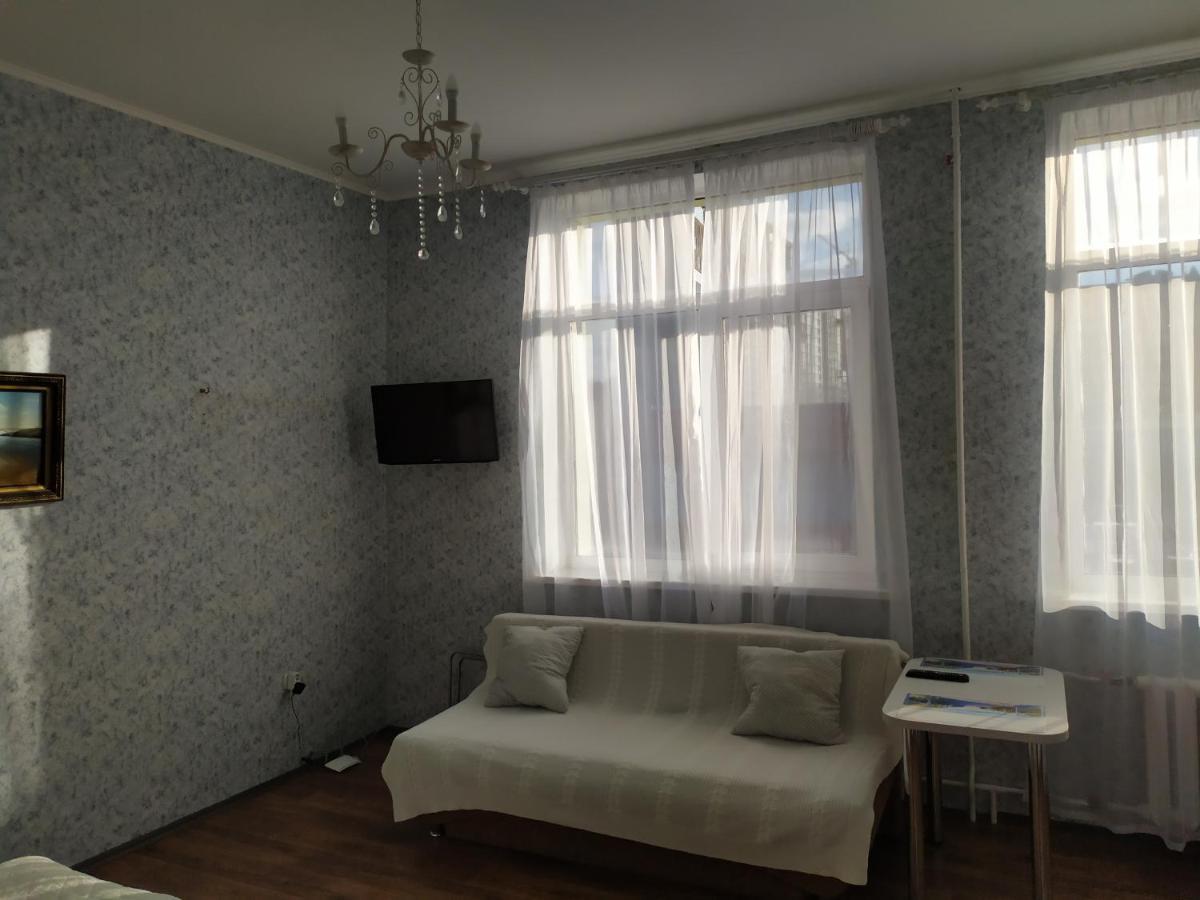 Center Sun Best Apartment Kharkiv Bagian luar foto